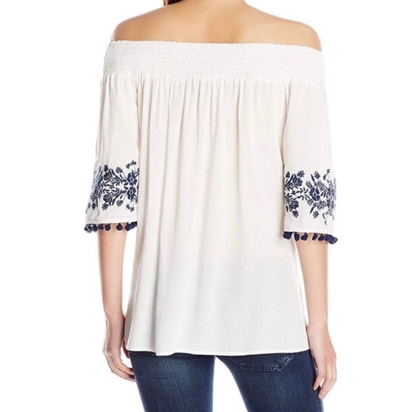 Show Me Your Mumu Boho Presley Embroidered Tunic White with Blue Flower Sz S - Picture 2 of 10